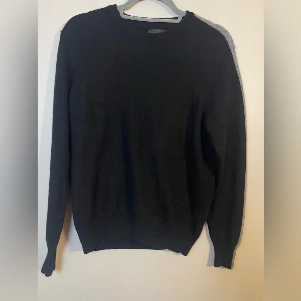 Magaschoni Men's Classic Black Crewneck 100% Cashmere